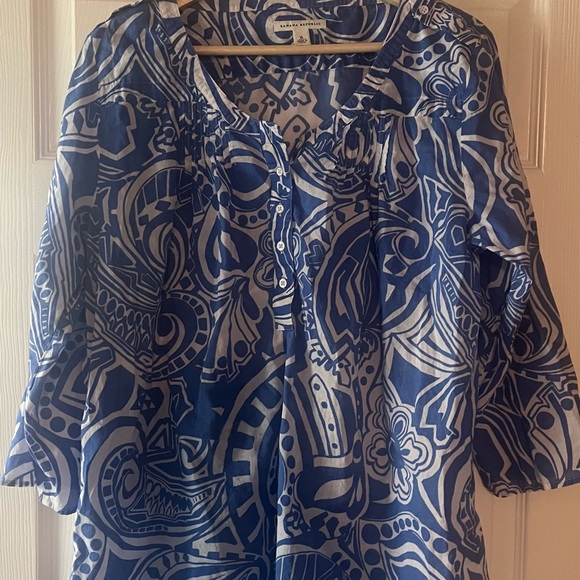 Banana republic lightweight blouse - Picture 3 of 9